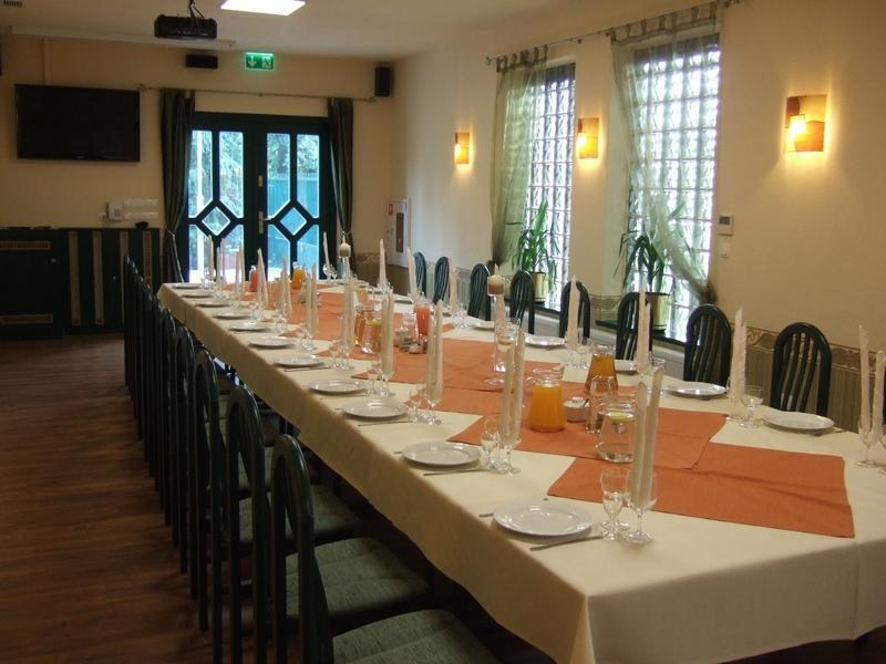 Hotel Dorrian Познань Екстер'єр фото